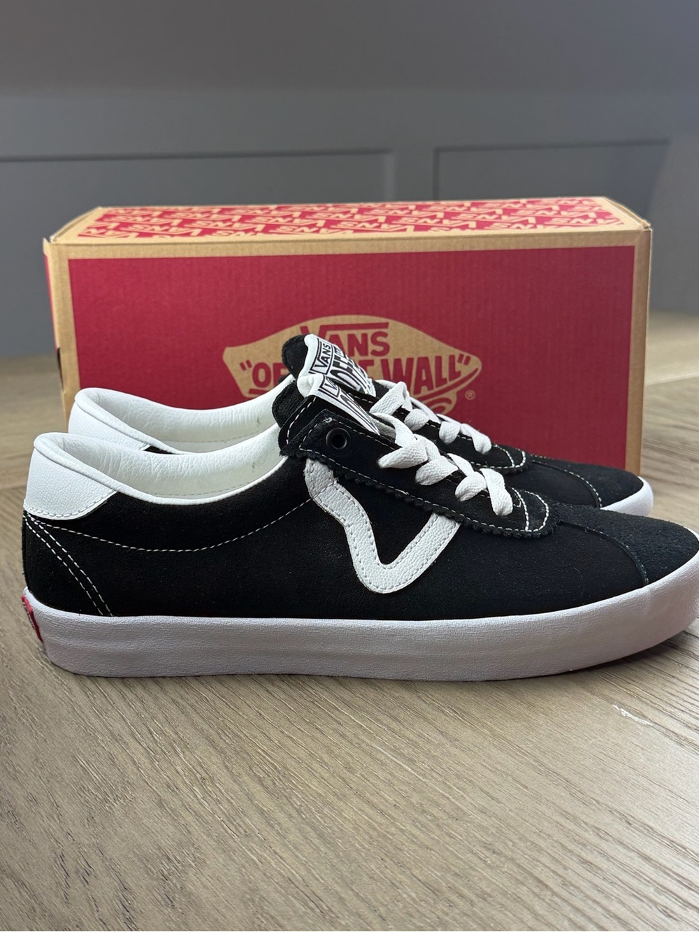 Vans Sport Low Skate Shoes. Women’s size 9.0 Brand New.